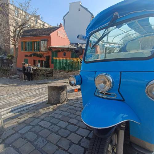Even the rain can't stop our tuktuks 🛺🌧️ Stay warm and comfy while touring the city with us. 🇫🇷
Link in bio to book a tour with us 🔗
#paris #paristourisme #tuktuk #visitparis
